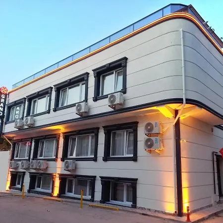 Grandaura Hotel
