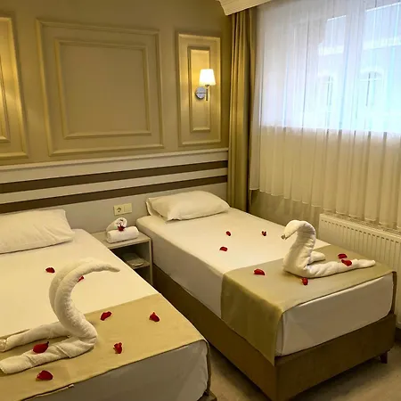 Hotel Grandaura *